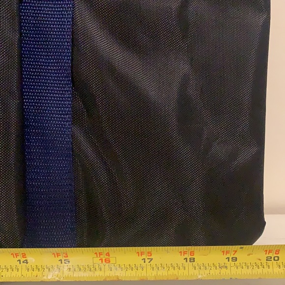 Versace Unisex Duffle Weekender Gym Sports Travel Overnight Carry-On Bag. - Picture 7 of 14